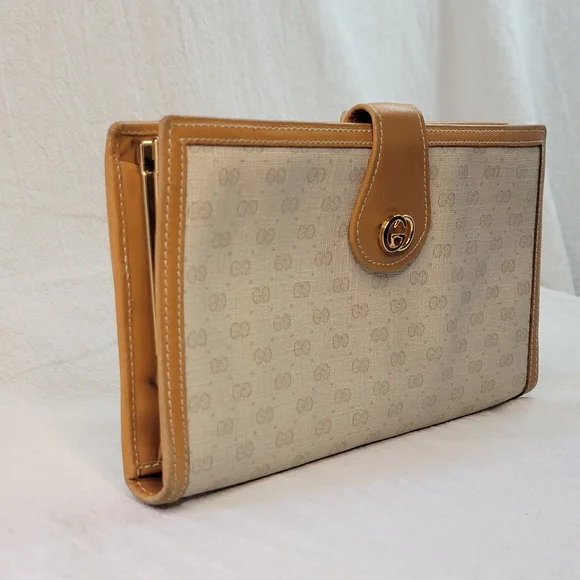 *SOLD ON ANOTHER PLATFORM* Vintage Gucci Micro GG Continental Leather Wallet - Picture 15 of 15